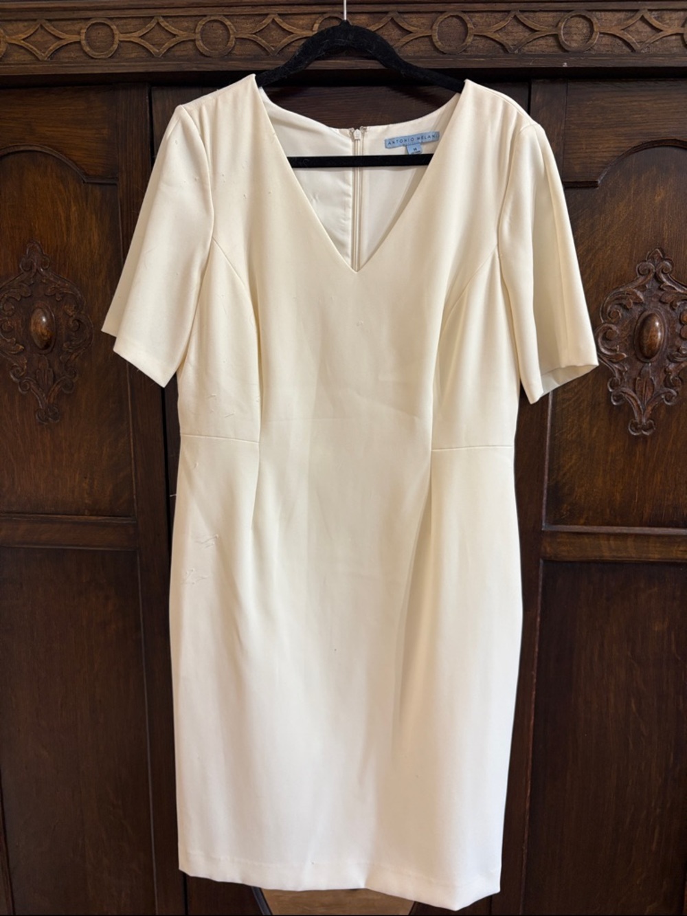 ANTONIO MELANI Cream V-Neck Midi Sheath Dress